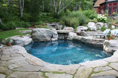 Natural flagstone coping for a resort-style look